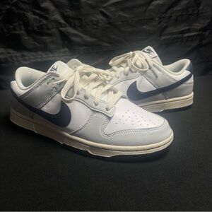 Nike Men's Dunks White and Navy Sneakers